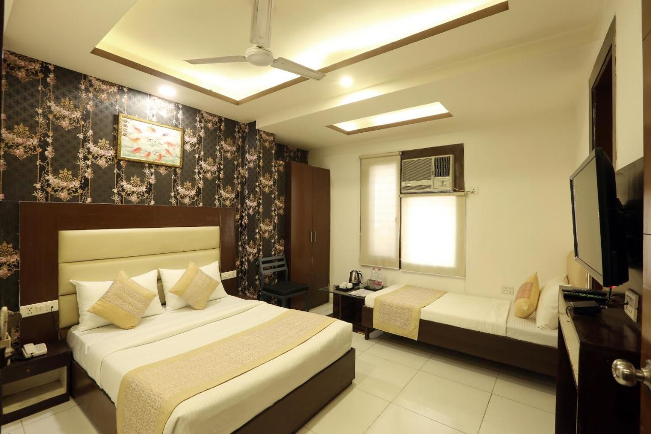 Travel Inn At Delhi Airport New Delhi Exterior foto