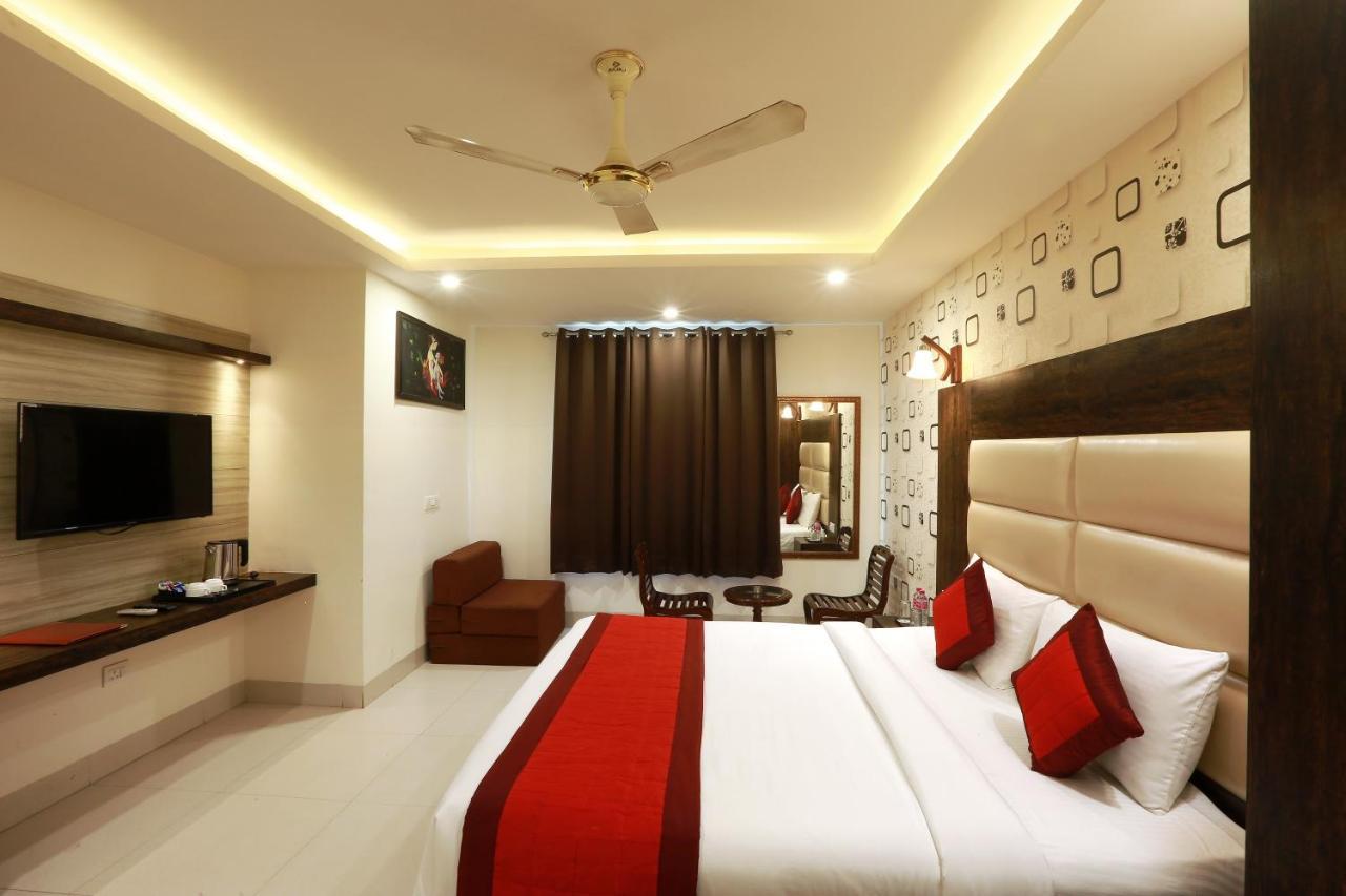 Travel Inn At Delhi Airport New Delhi Exterior foto